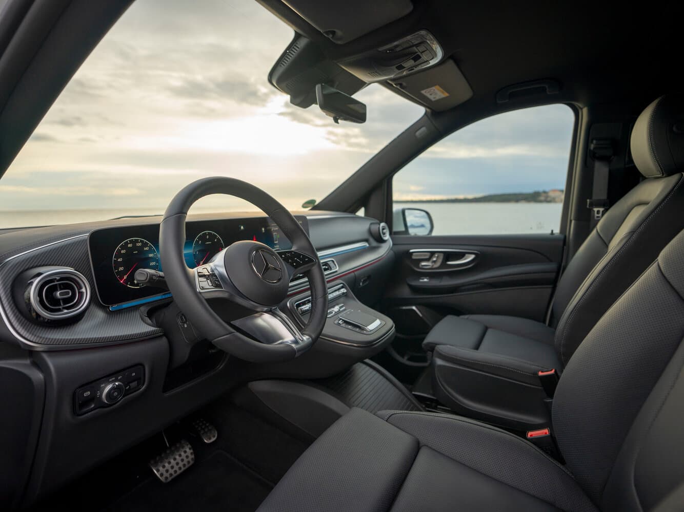 Mercedes-Benz V-Class III (W447) Рестайлинг 2 Минивэн Compact, фото 11