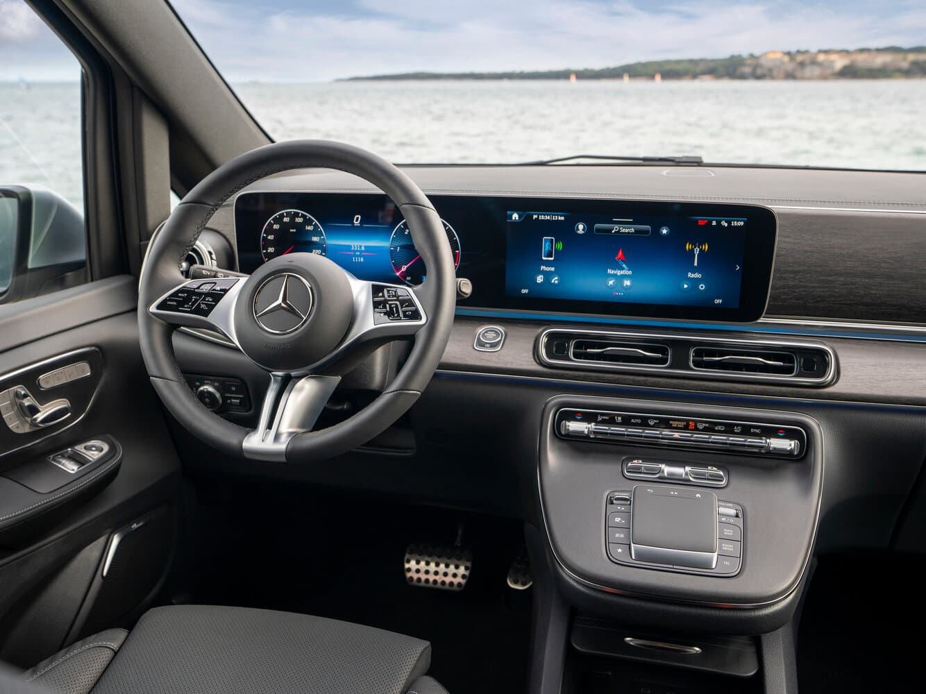 Mercedes-Benz V-Class III (W447) Рестайлинг 2 Минивэн Compact, фото 8