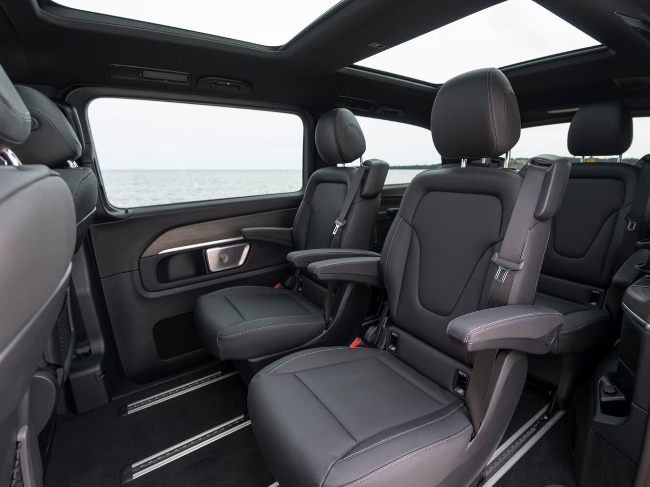 Mercedes-Benz V-Class III (W447) Рестайлинг 2 Минивэн Long, фото 8