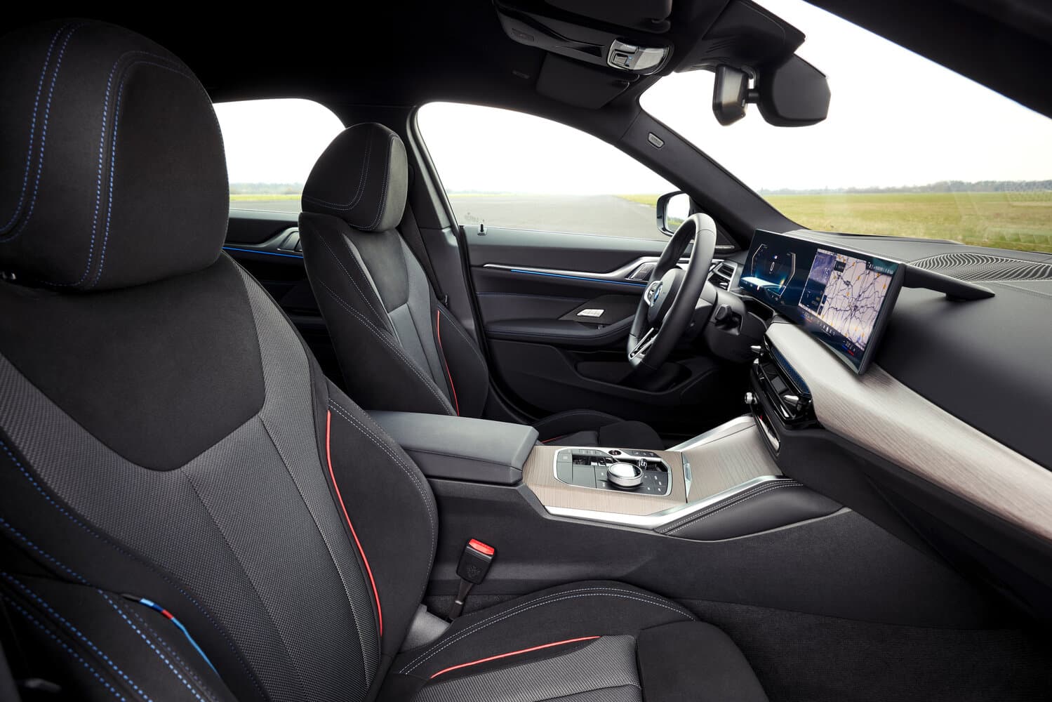 BMW i4 G26 Рестайлинг Лифтбек, фото 6