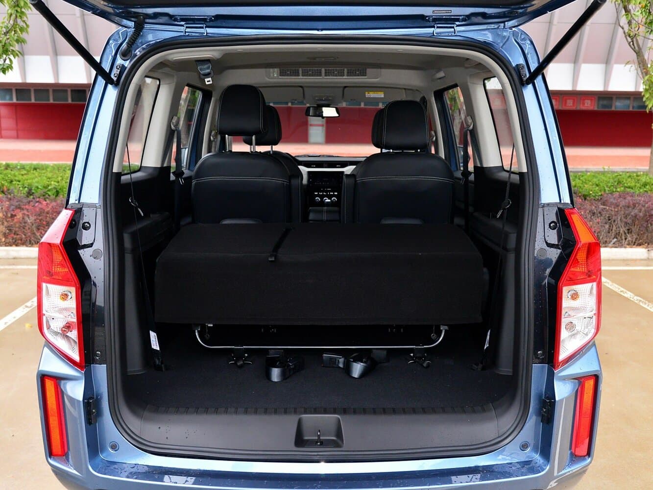 Wuling Hongguang Plus  Компактвэн, фото 12