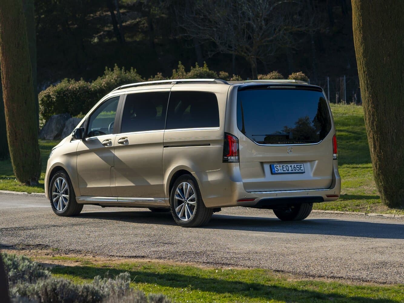 Mercedes-Benz EQV I Рестайлинг Минивэн Long, фото 5