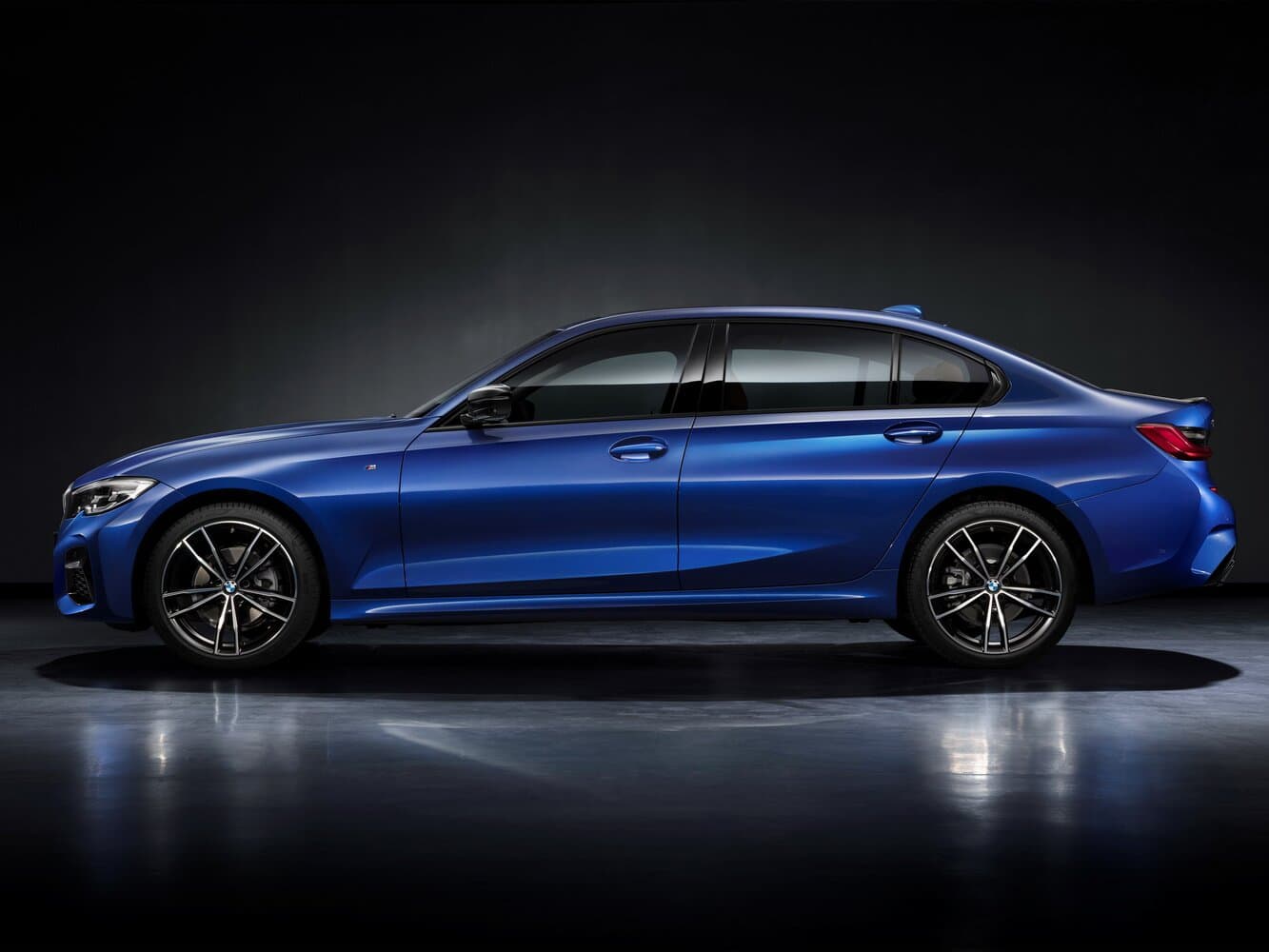 BMW 3 series VII (G2x) Седан Long, фото 2