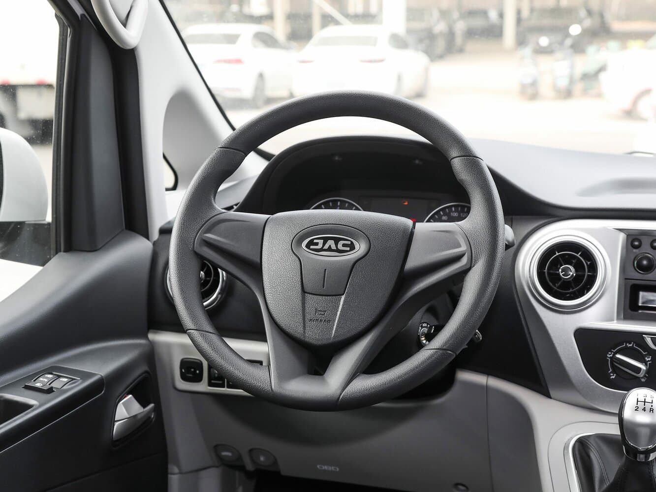 JAC Refine M3  Минивэн, фото 8