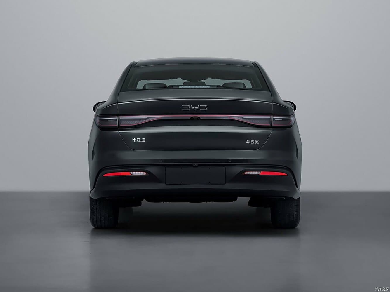 BYD Seal 05  Седан, фото 2