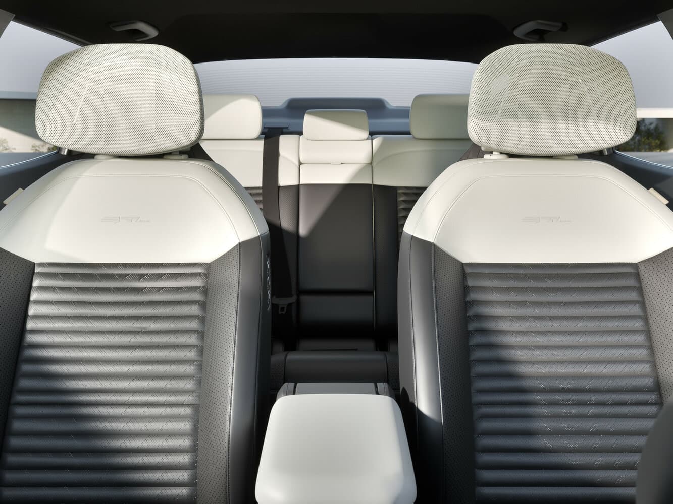 Kia EV4  Хэтчбек 5 дв., фото 7