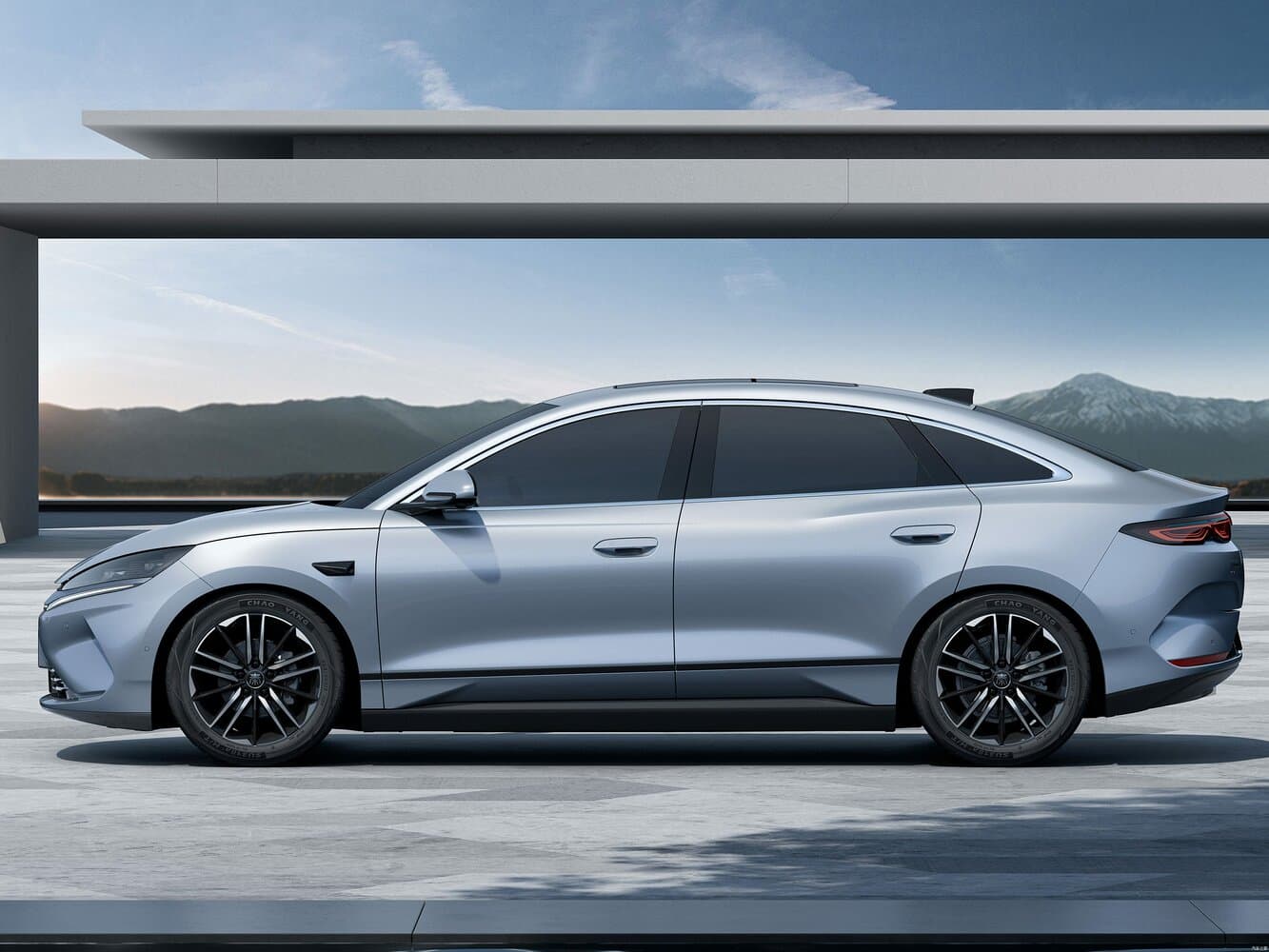 BYD Qin III Седан EV L, фото 2