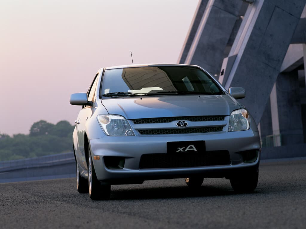 Toyota xA  Хэтчбек 5 дв., фото 3