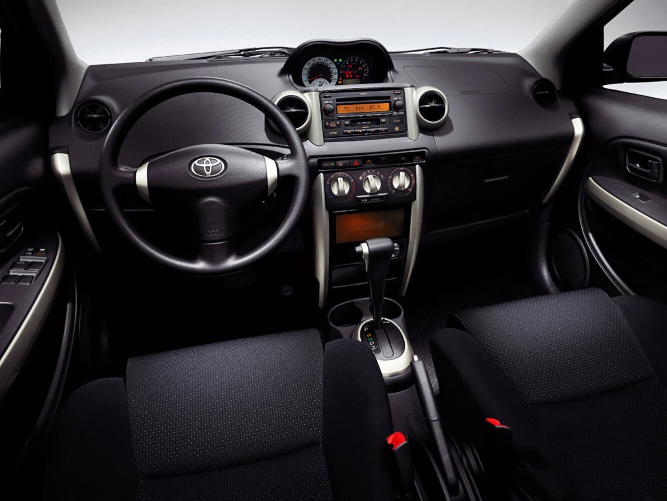 Toyota xA  Хэтчбек 5 дв., фото 5