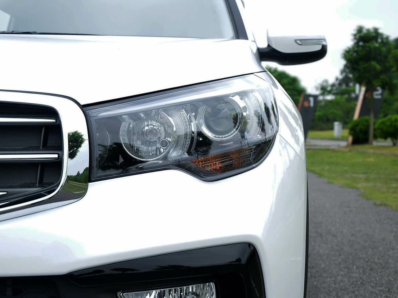 Kia KX7