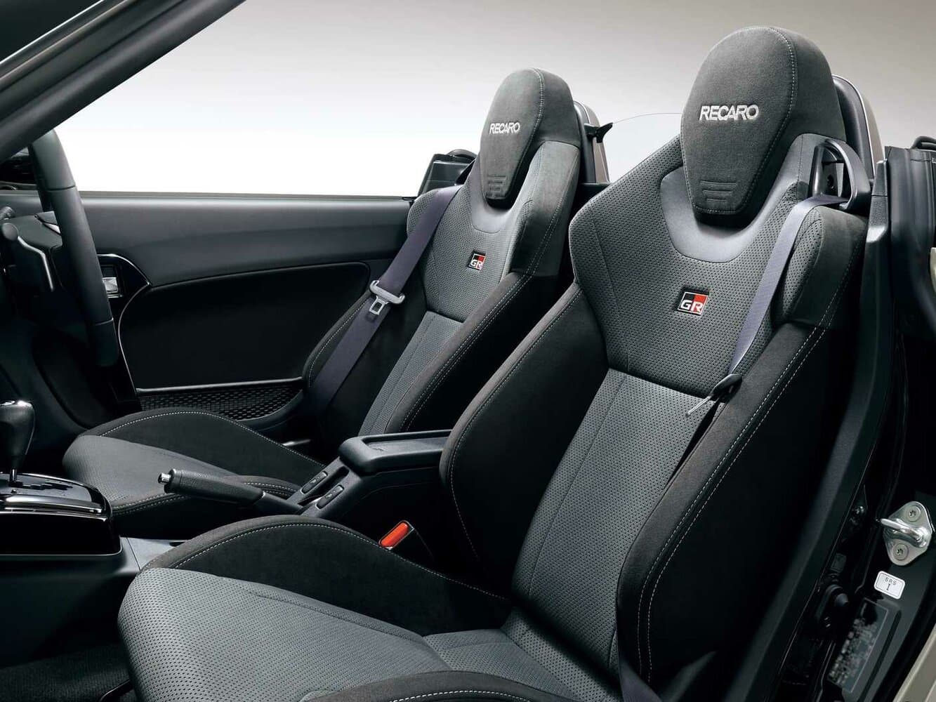 Toyota Copen  Кабриолет GR Sport, фото 4