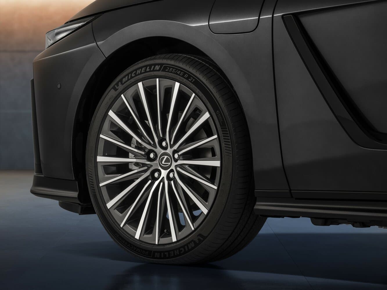 Lexus ES VIII Седан, фото 13