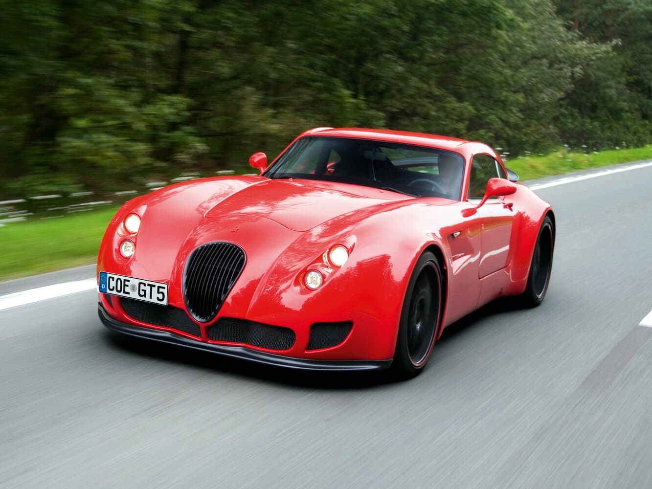 Фото Wiesmann GT