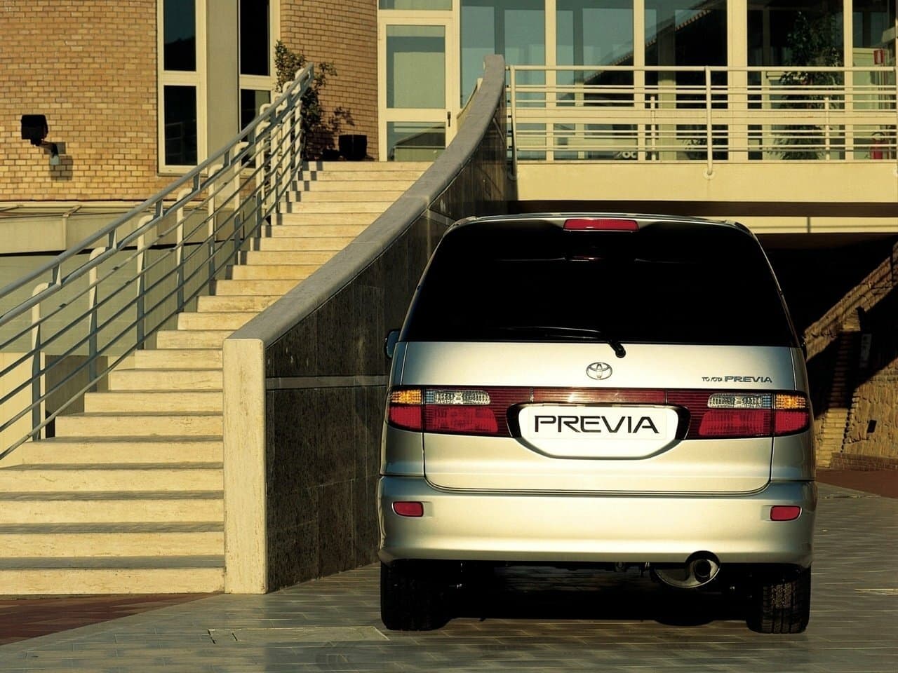 Toyota Previa II (XR30, XR40) Минивэн, фото 4