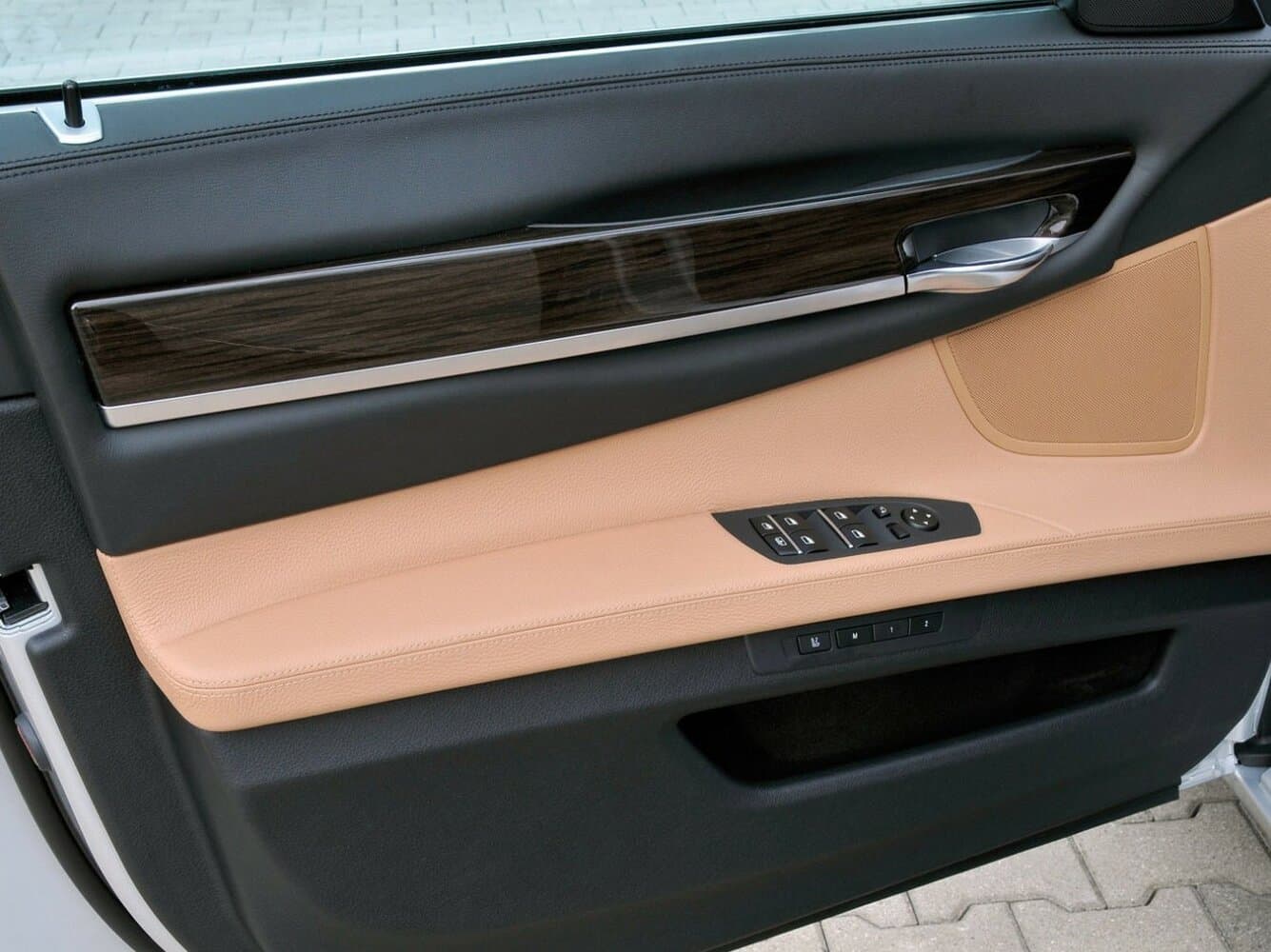 BMW 7 series V (F01/F02/F04) Седан, фото 7