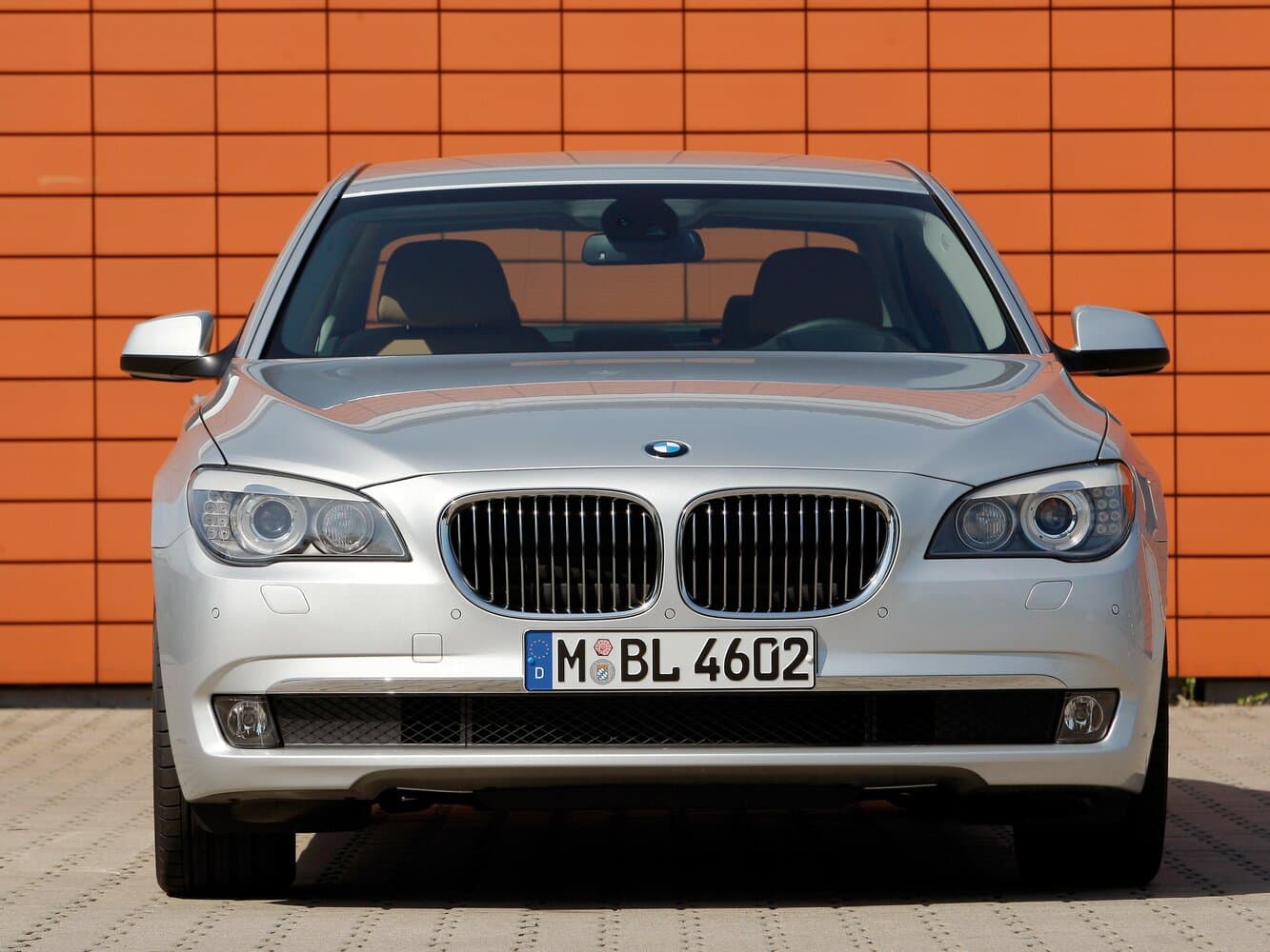 BMW 7 series V (F01/F02/F04) Седан, фото 3