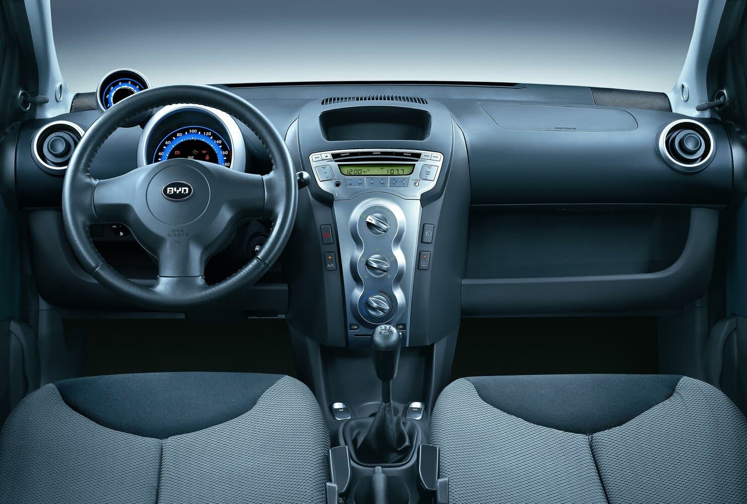 BYD F0  Хэтчбек 5 дв., фото 4