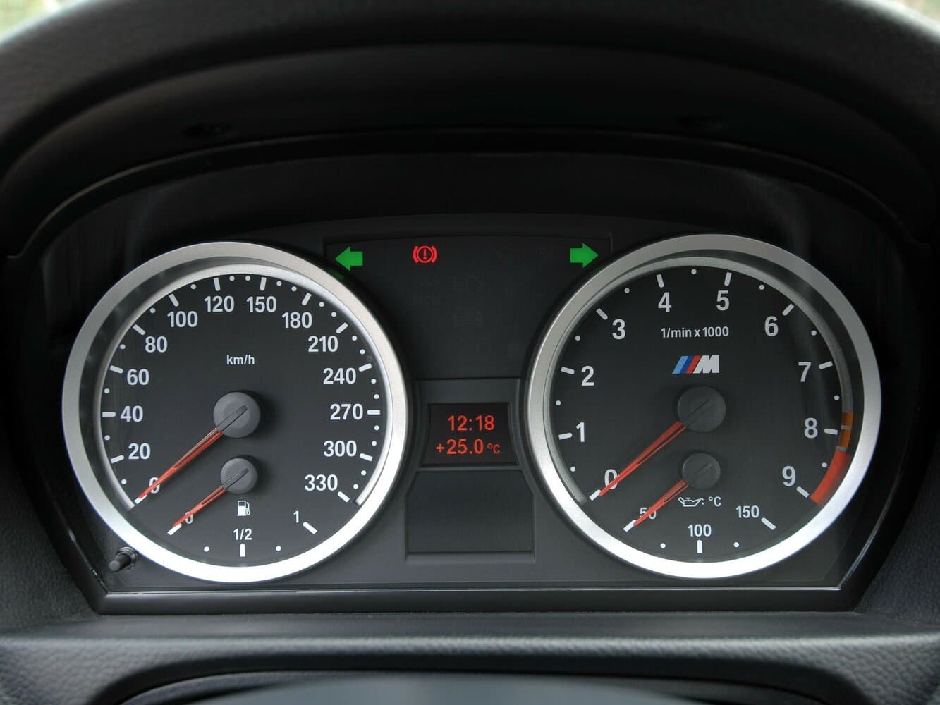 BMW M3 IV (E90) Кабриолет, фото 7