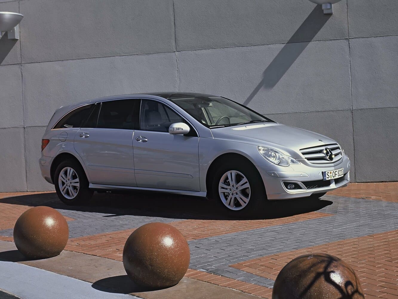 Mercedes-Benz R-Class I