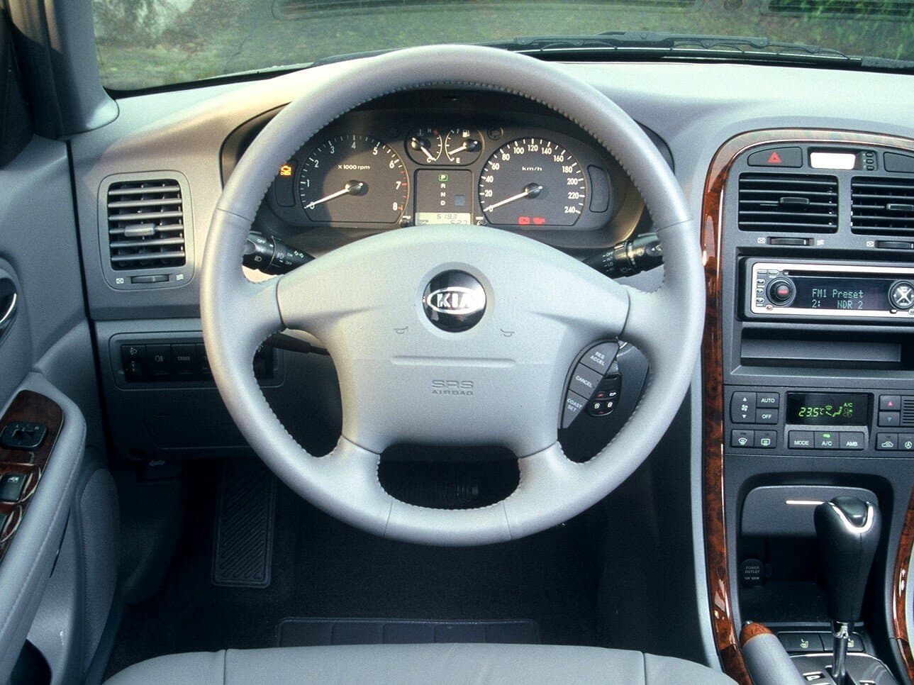 Kia Magentis I Рестайлинг Седан, фото 6