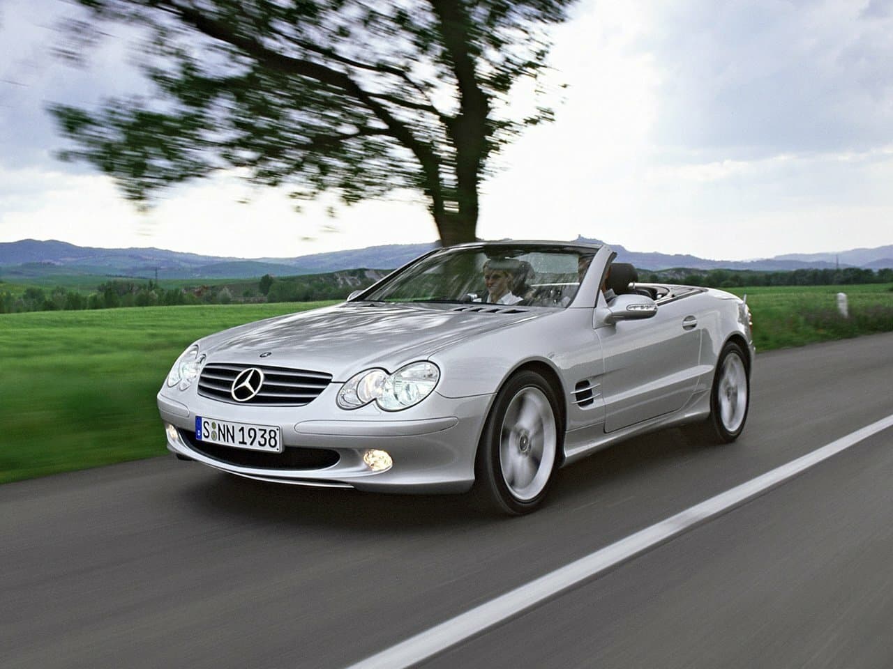 Mercedes-Benz SL-Class V (R230)