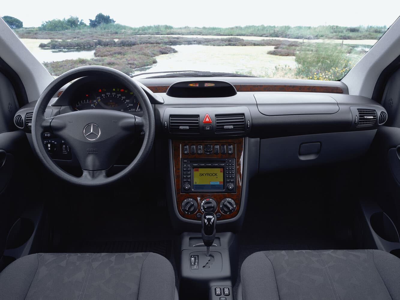 Mercedes-Benz Vaneo  Компактвэн, фото 6