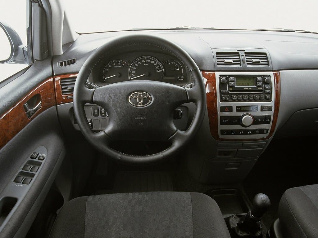 Toyota Avensis Verso I Компактвэн, фото 6