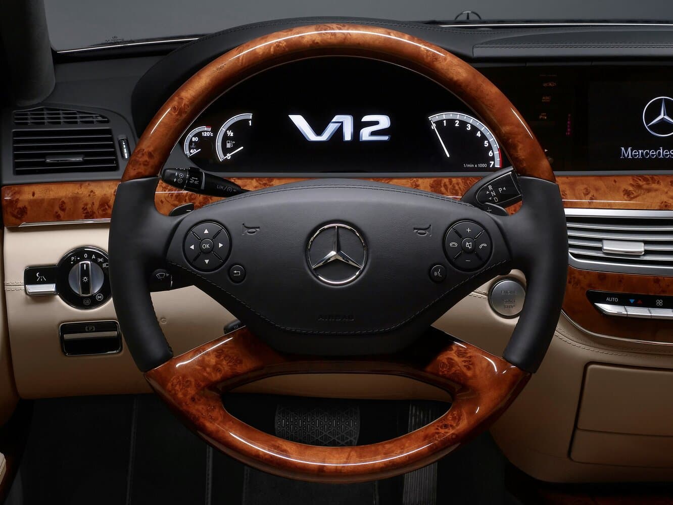 Mercedes-Benz S-Class V (W221) Рестайлинг Седан Long, фото 9