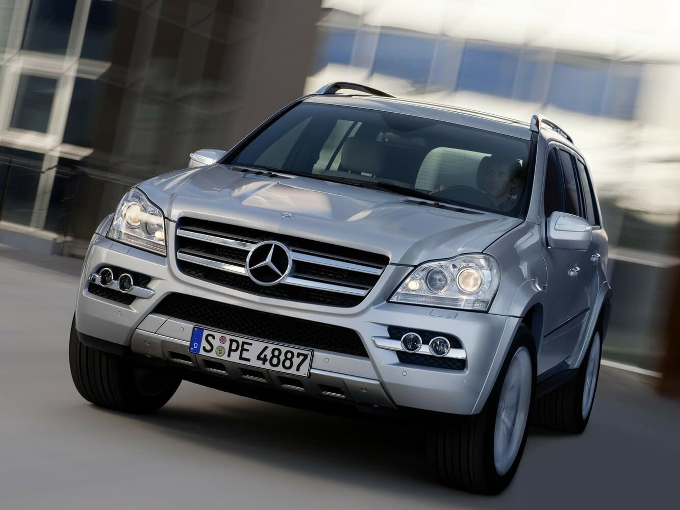 Mercedes-Benz GL-Class I (X164) Рестайлинг Внедорожник 5 дв., фото 3