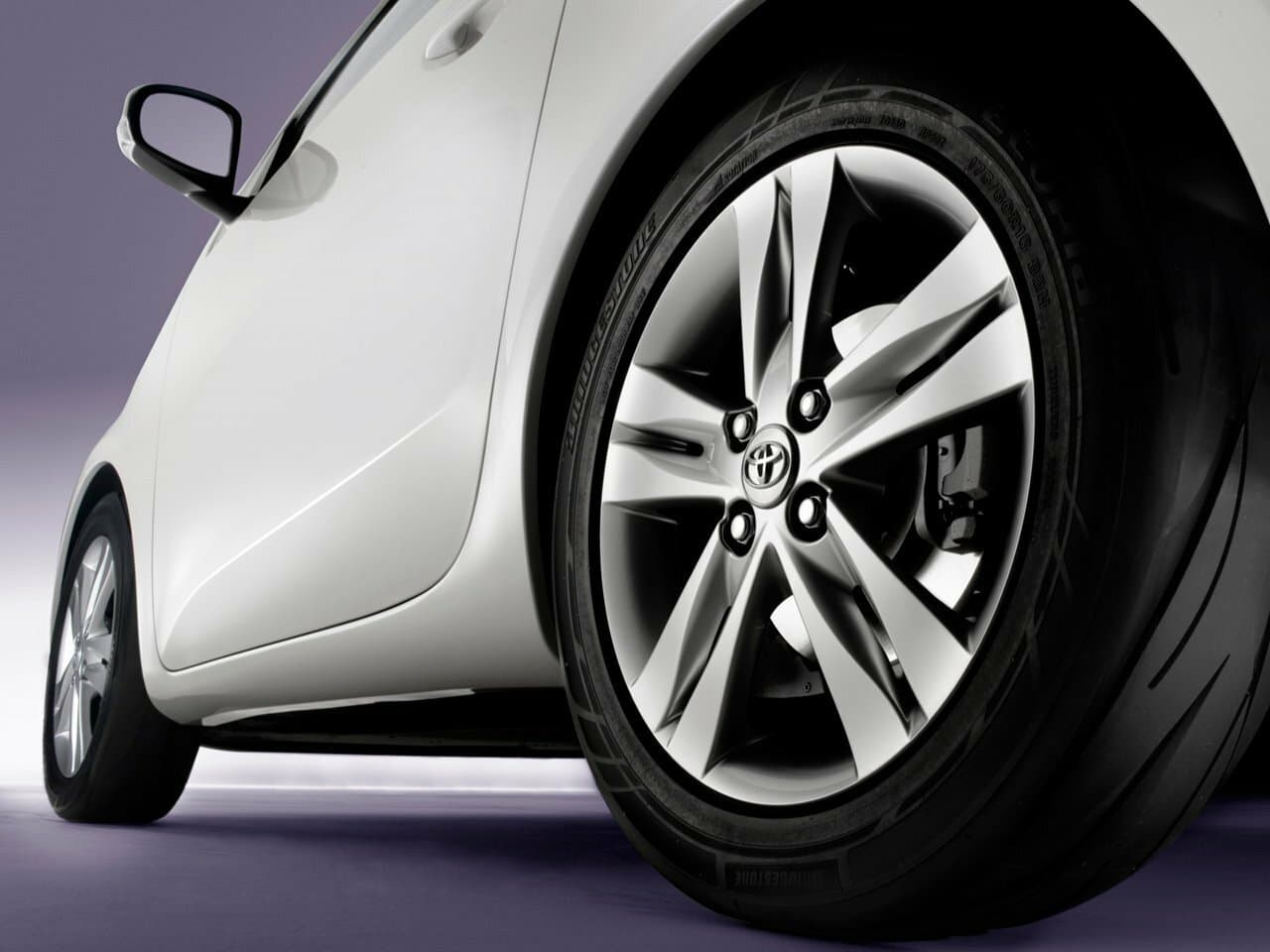 Toyota iQ  Хэтчбек 3 дв., фото 18