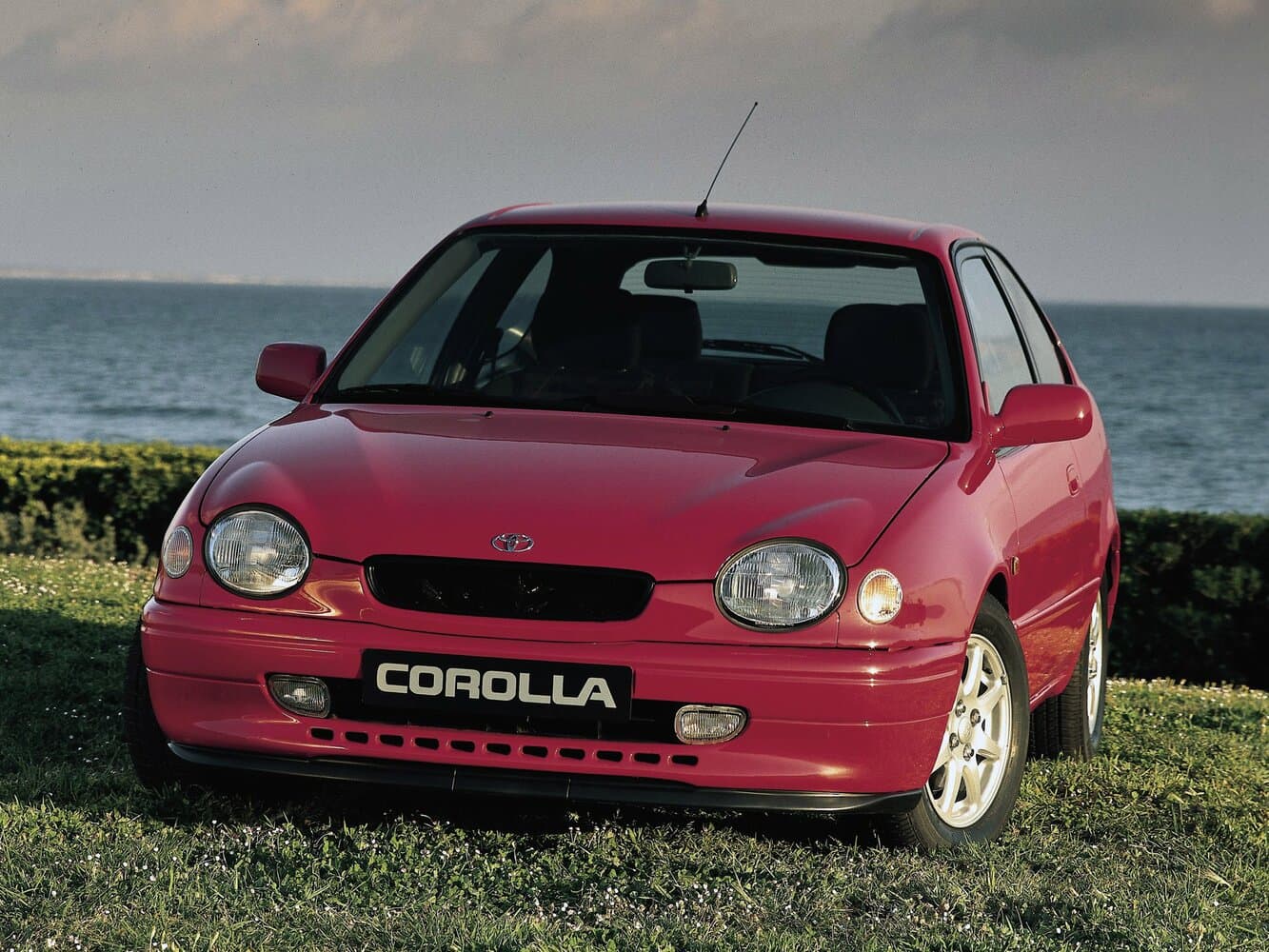 Toyota Corolla VIII (E110) Хэтчбек 3 дв.
