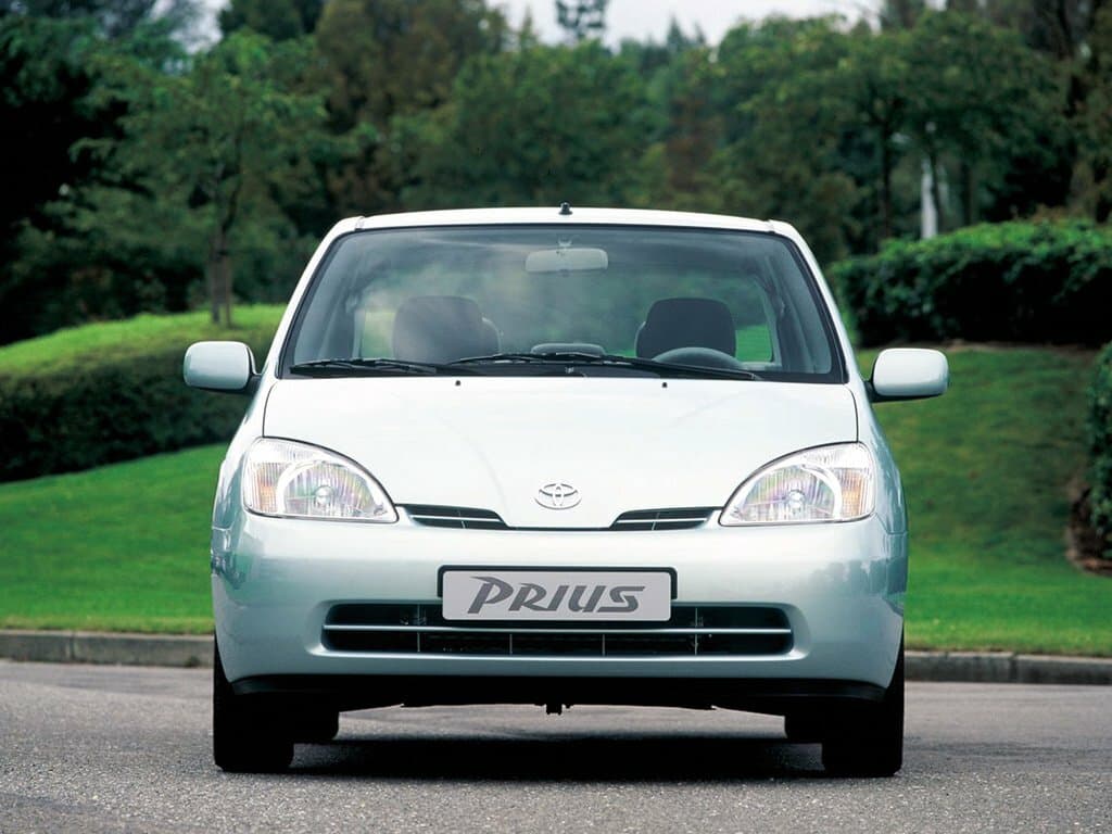 Toyota Prius I (XW10) Седан, фото 3