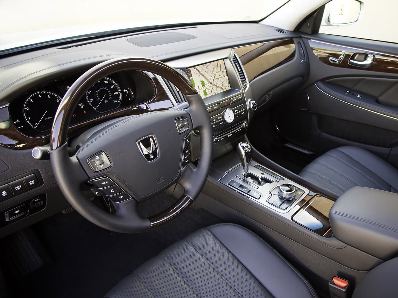 Hyundai Equus II Седан, фото 7