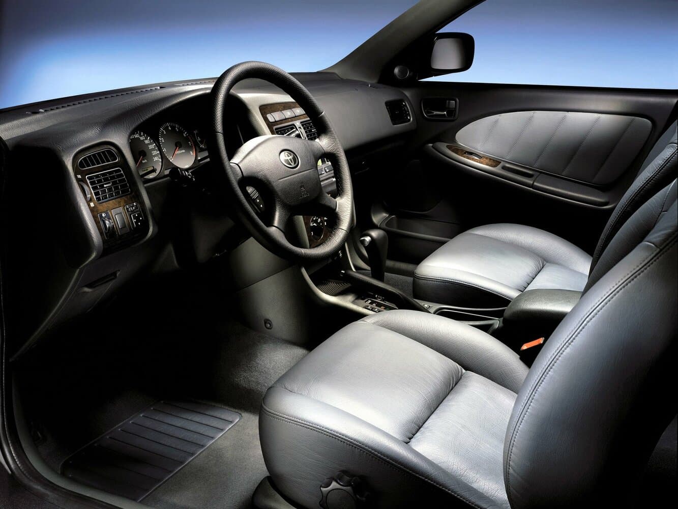 Toyota Avensis I Рестайлинг Седан, фото 6