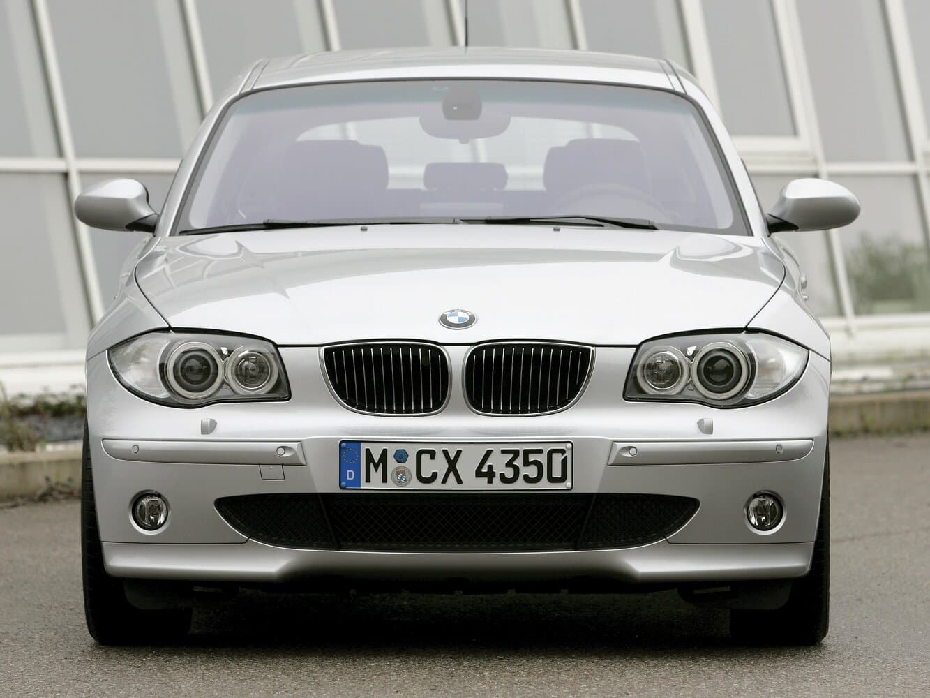 BMW 1 series I (E81/E82/E87/E88) Хэтчбек 5 дв., фото 3