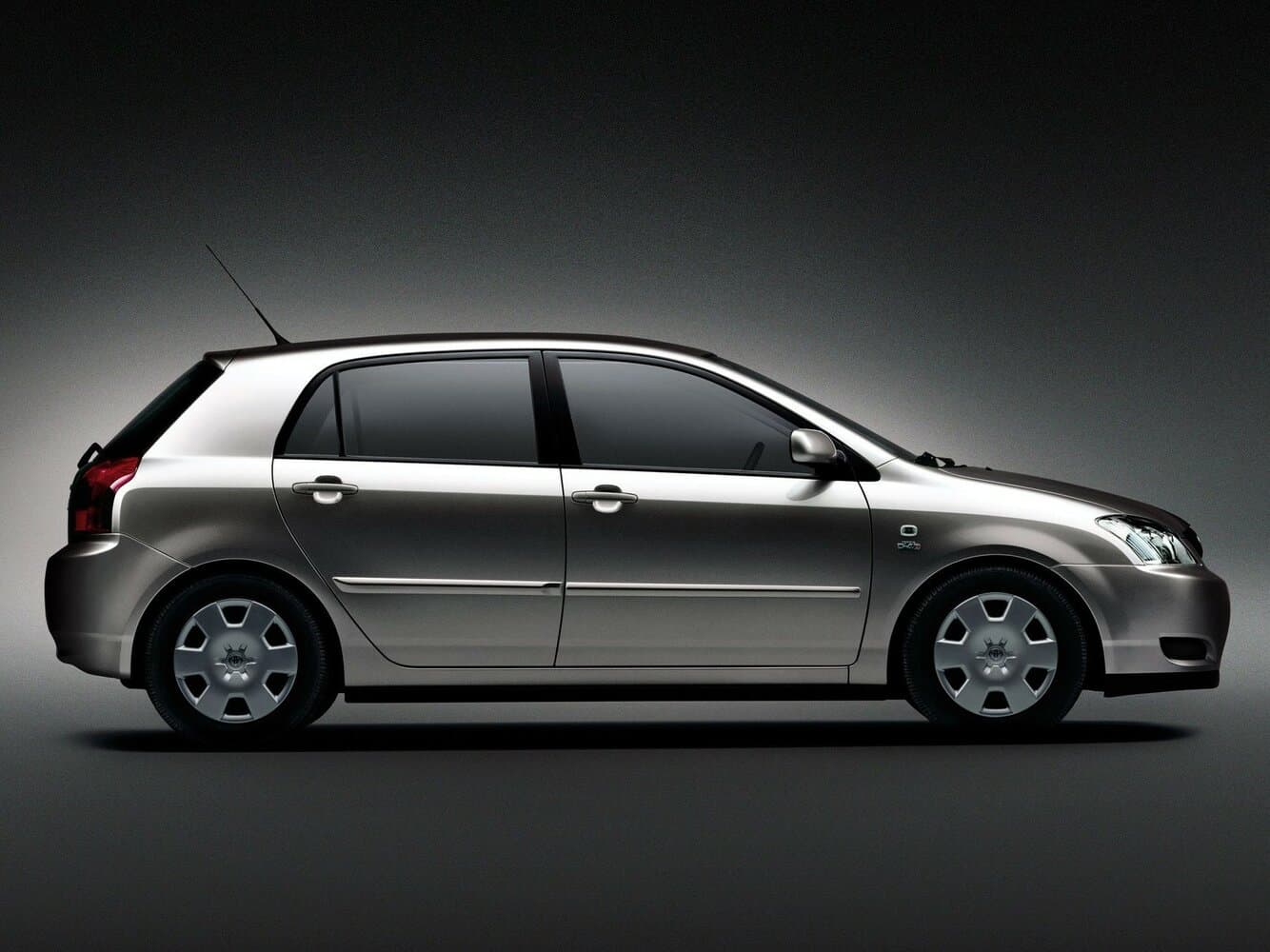 Toyota Corolla IX (E120, E130) Хэтчбек 5 дв., фото 2
