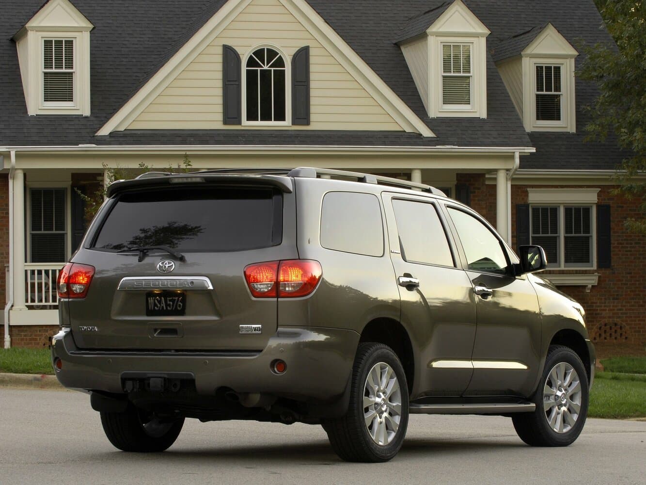 Toyota Sequoia II Внедорожник 5 дв., фото 2