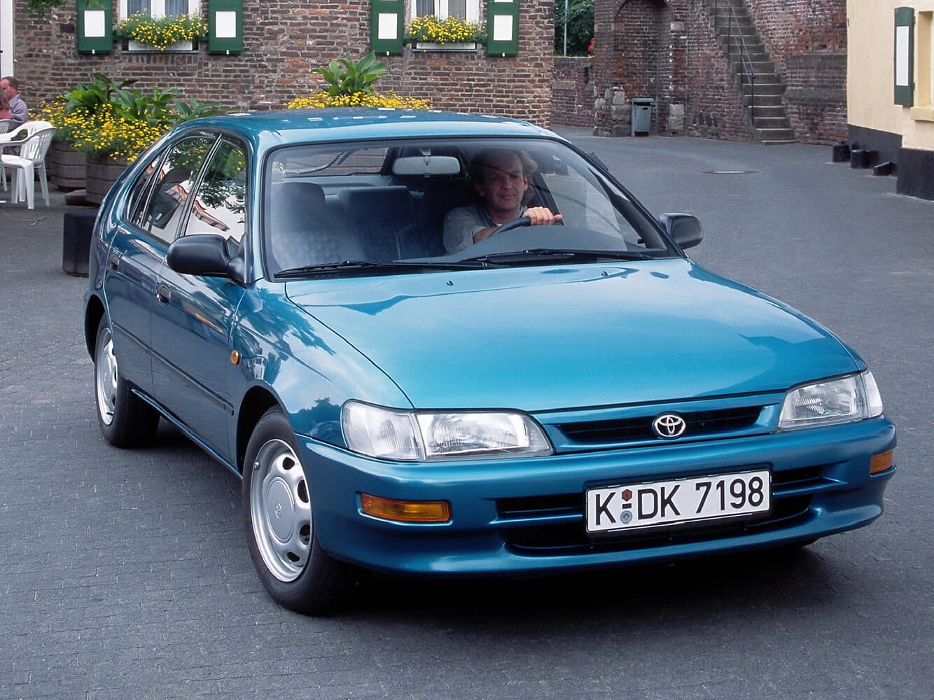 Toyota Corolla VII (E100) Хэтчбек 5 дв., фото 3