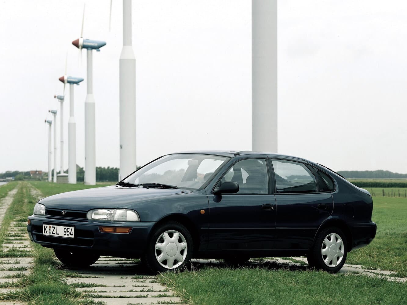 Toyota Corolla VII (E100) Лифтбек Liftback