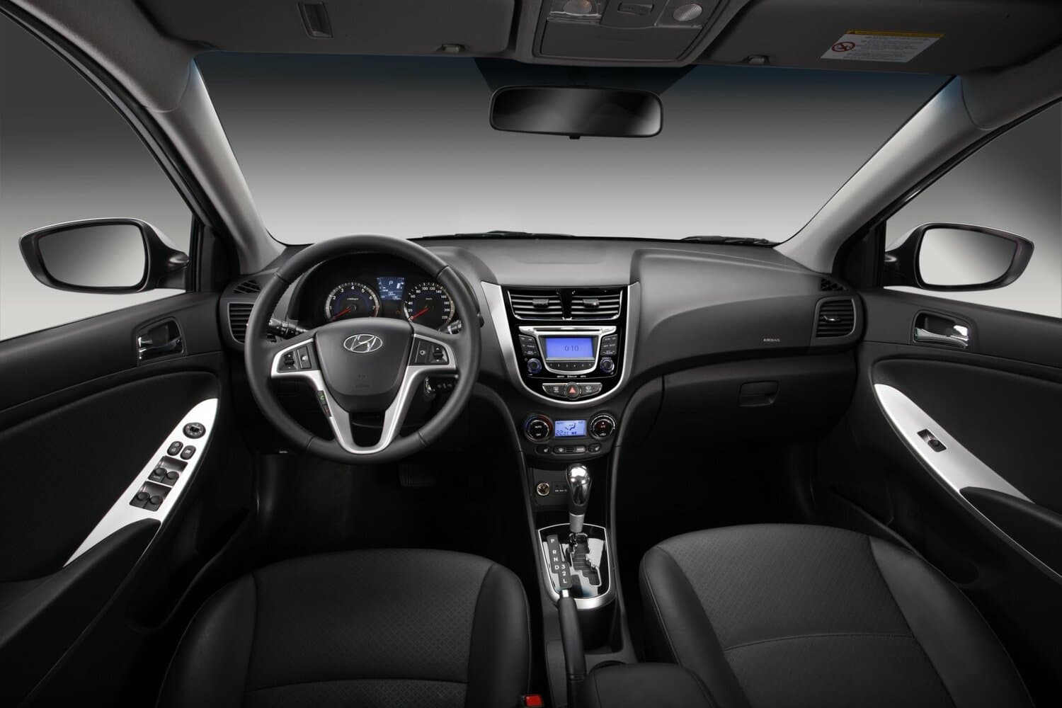 Hyundai Solaris I Седан, фото 6