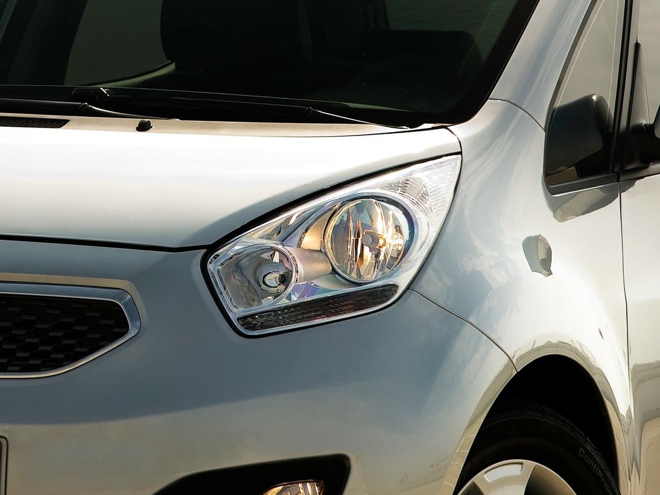 Kia Venga I Компактвэн, фото 15