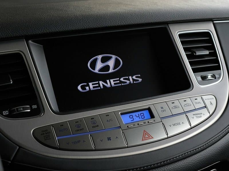 Hyundai Genesis I Рестайлинг Седан, фото 14