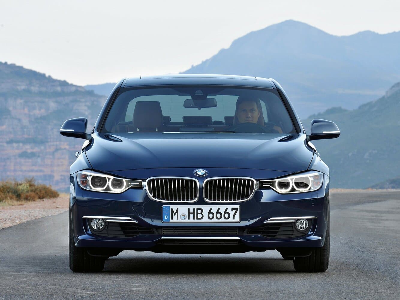 BMW 3 series VI (F3x) Седан, фото 3