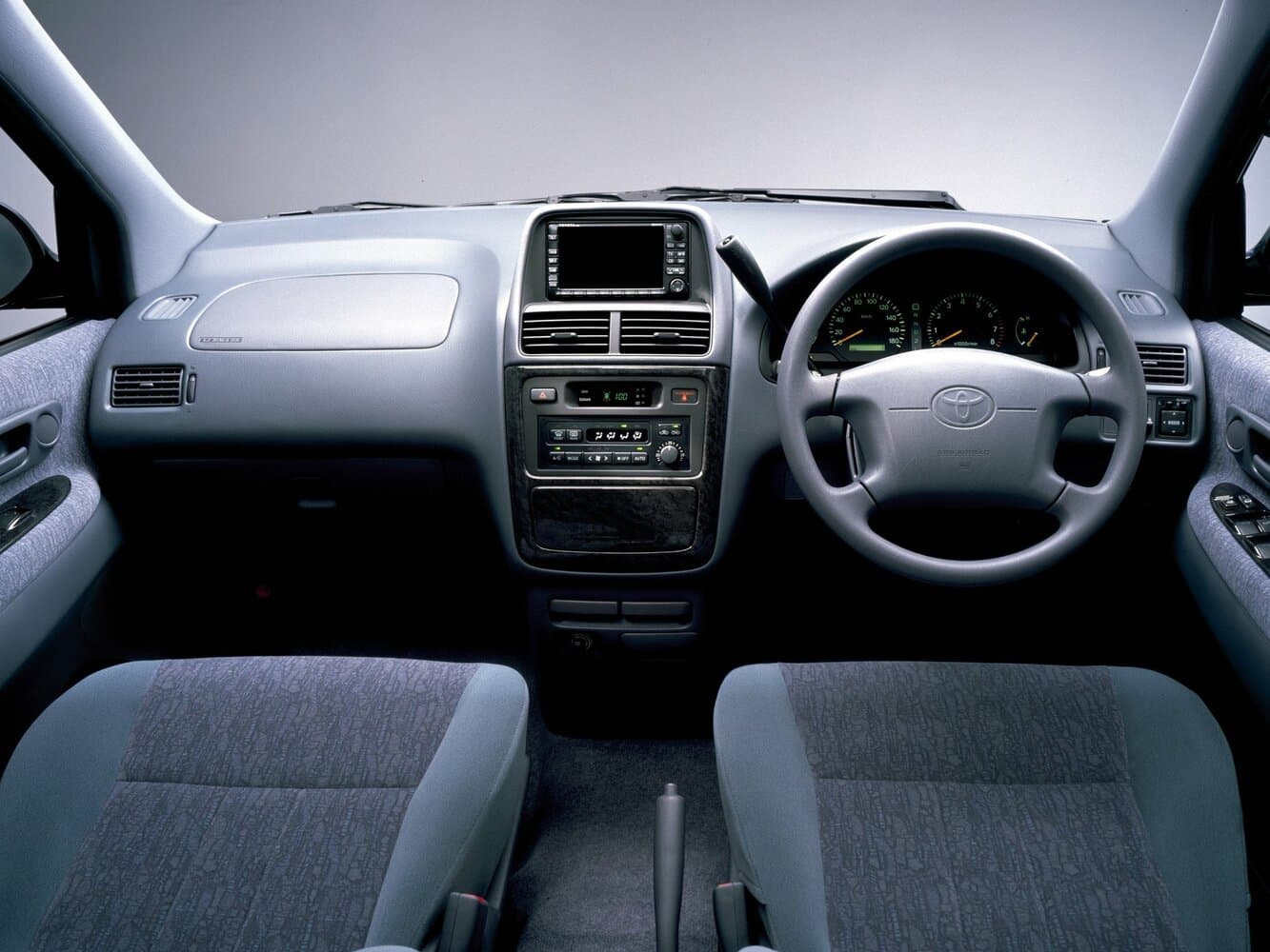 Toyota Ipsum I (M10) Компактвэн, фото 3
