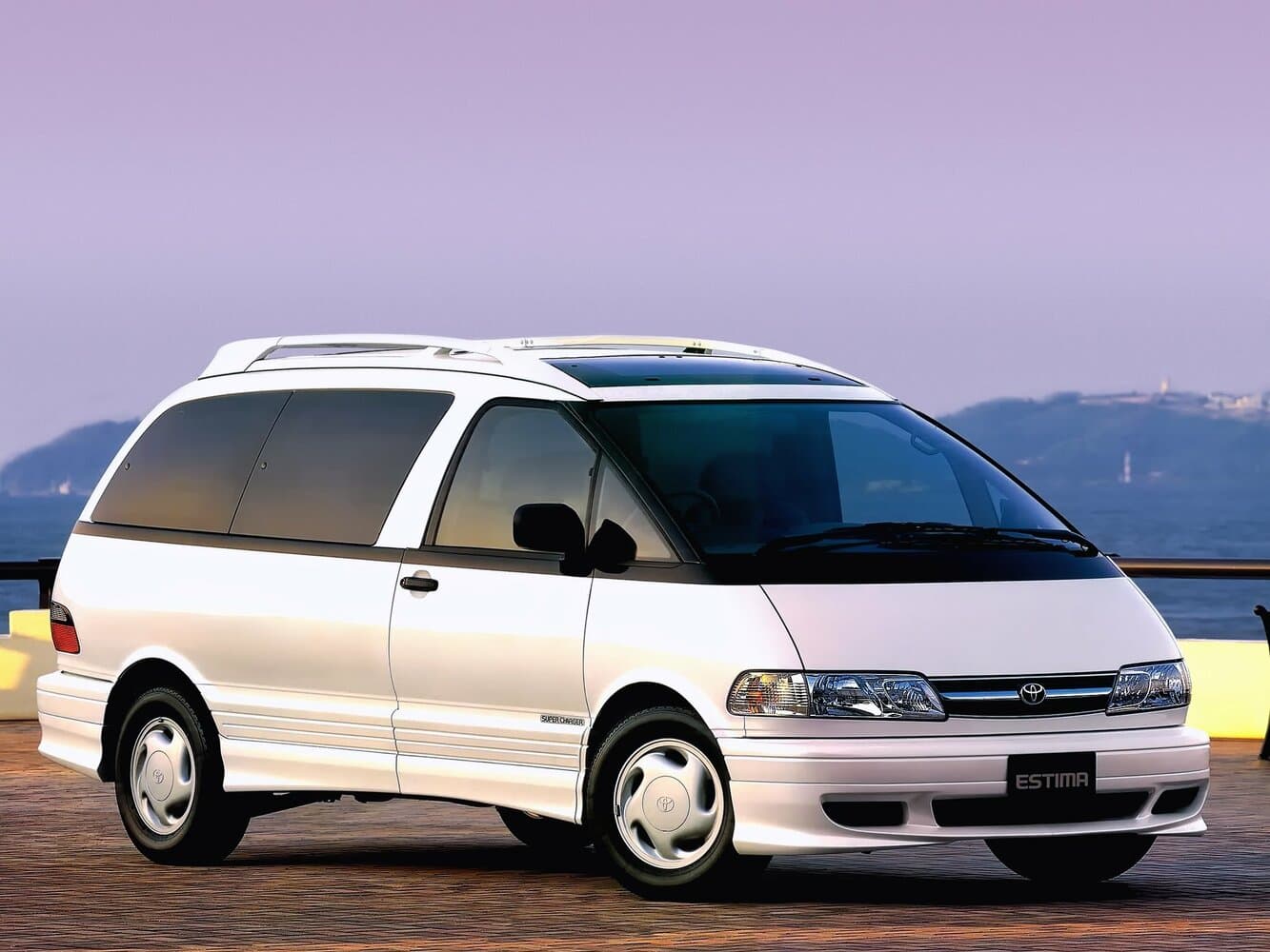 Toyota Estima I Минивэн