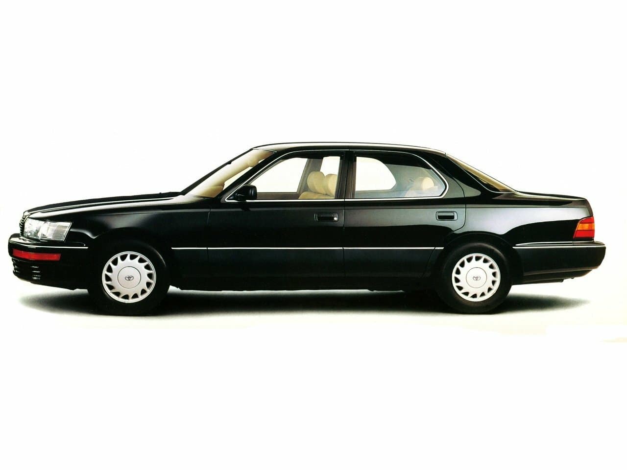 Toyota Celsior I (F10) Седан, фото 2