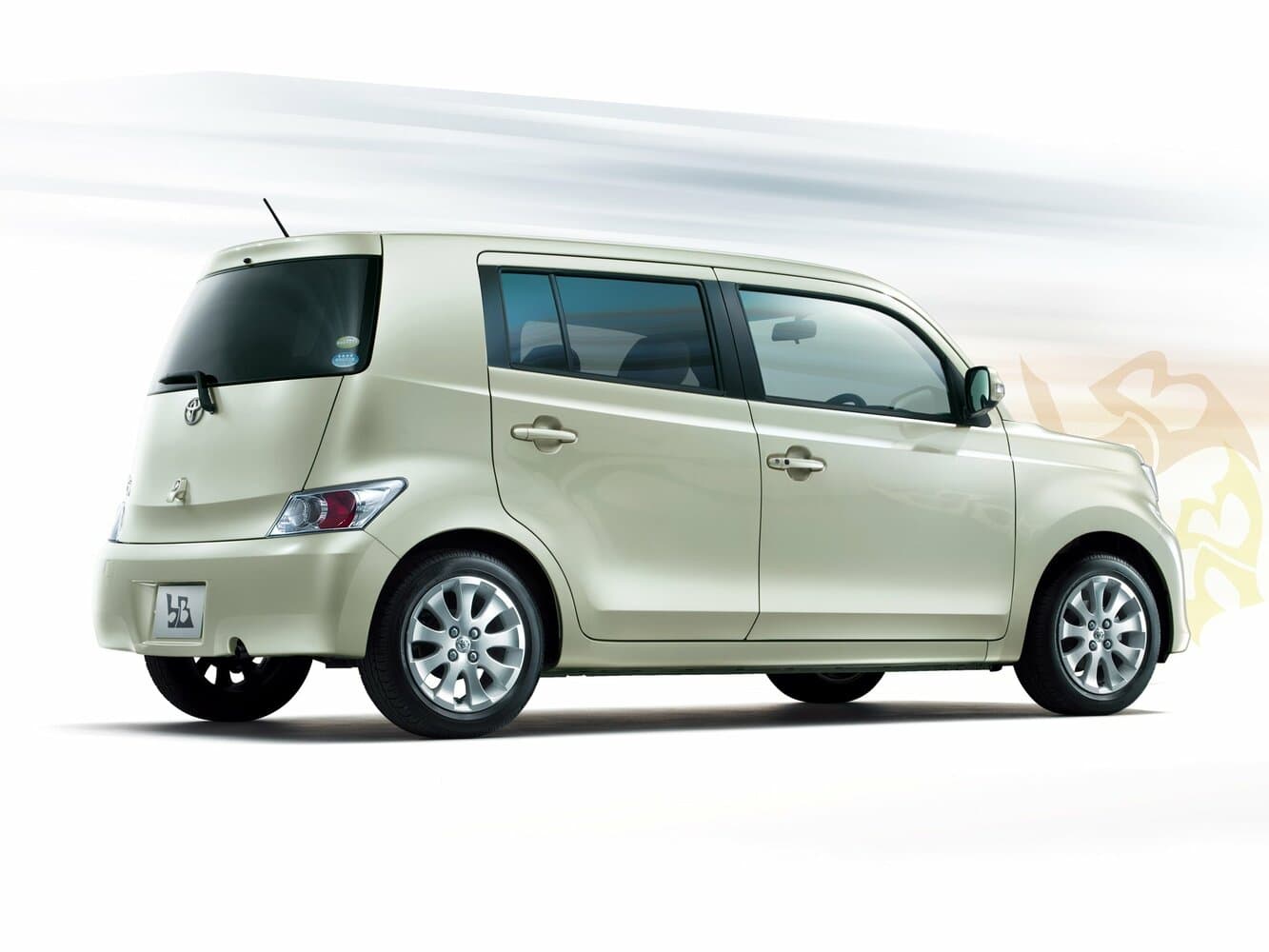 Toyota bB II Рестайлинг Компактвэн, фото 2