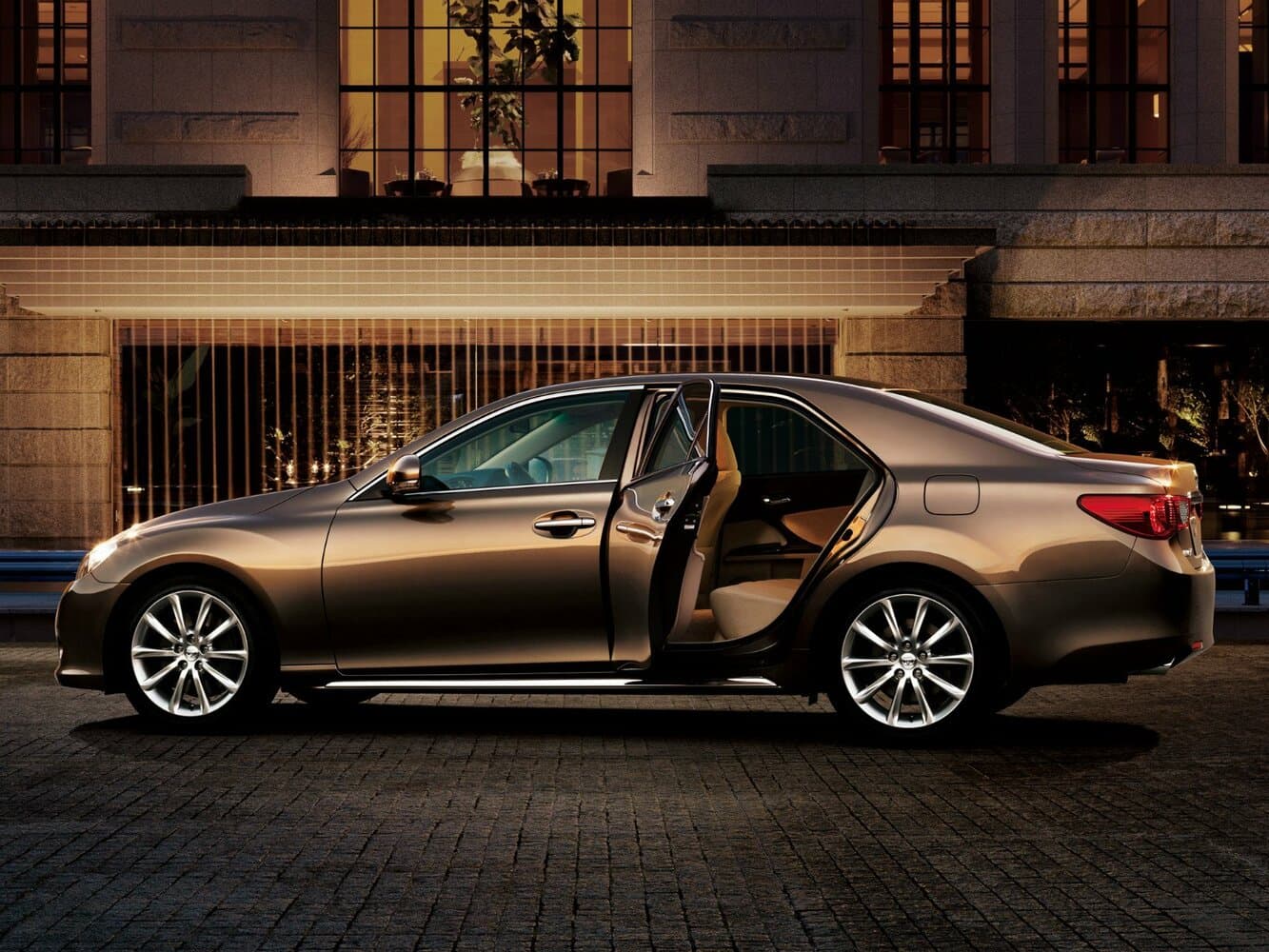Toyota Mark X II Седан, фото 2