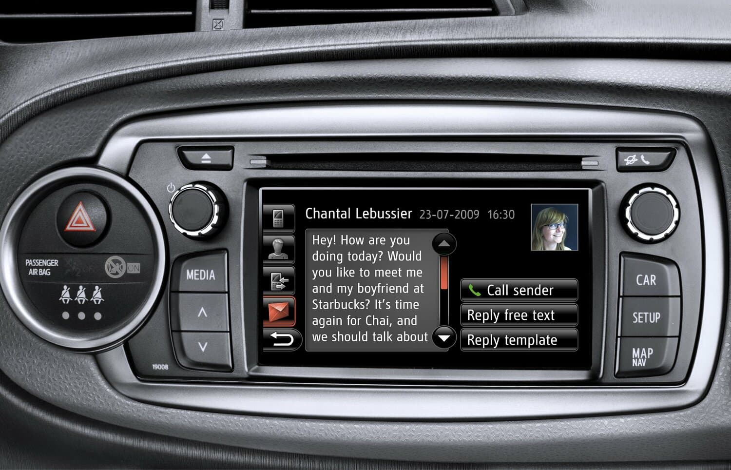 Toyota Yaris III Хэтчбек 5 дв., фото 12
