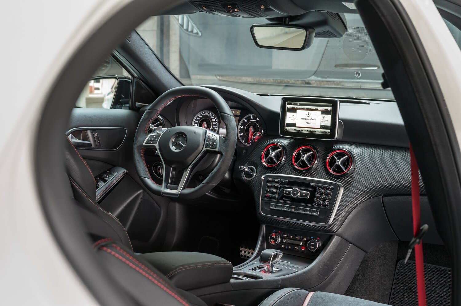 Mercedes-Benz A-Class AMG I (W176) Хэтчбек 5 дв., фото 7